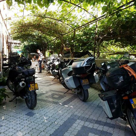 La Deka Guesthouse لاجوديخي المظهر الخارجي الصورة